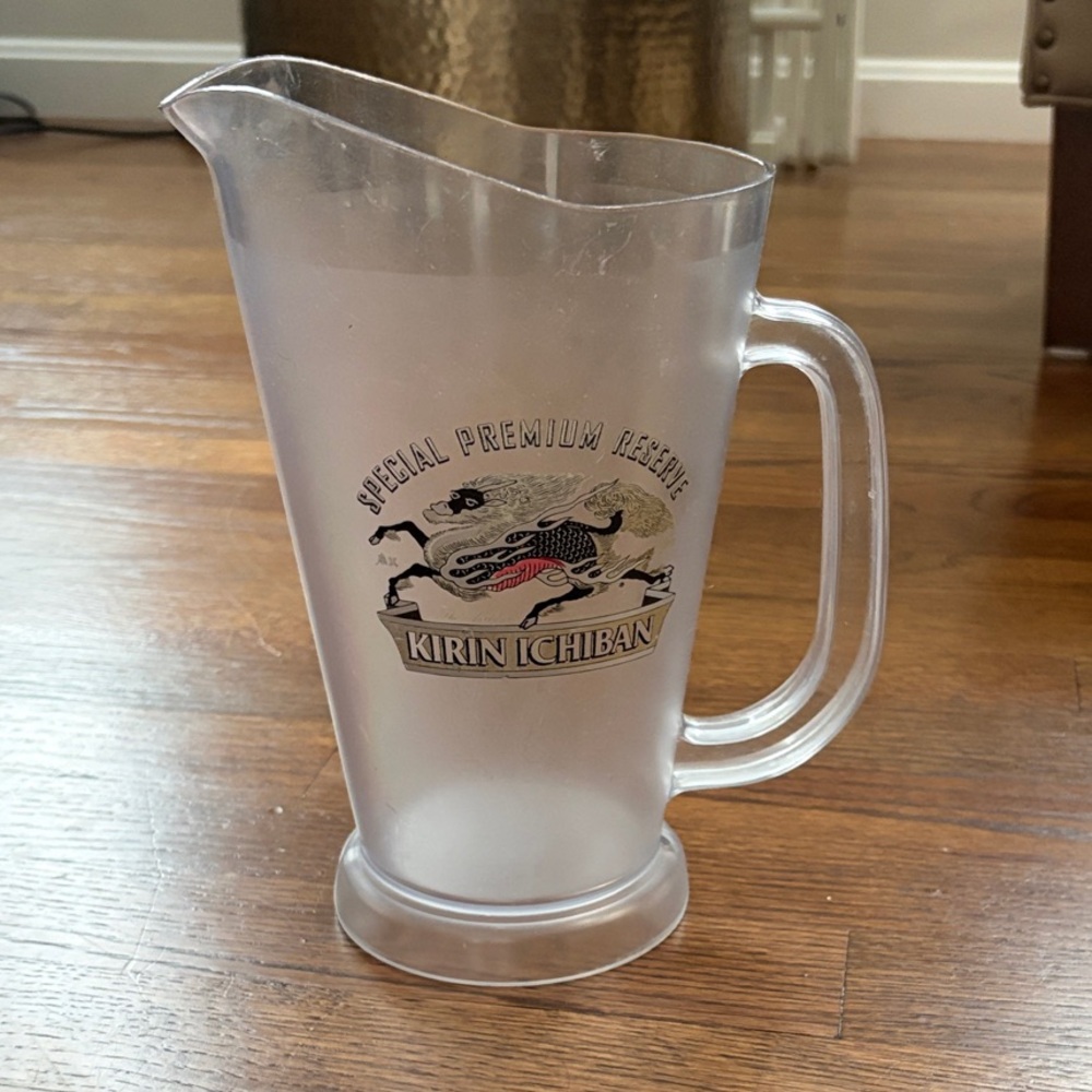 Kirin Ichiban Beer/Frosted Beverage Pitcher